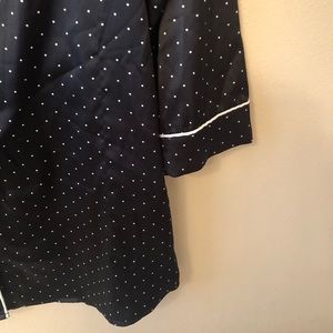Gilligan & O'Malley Intimates & Sleepwear - Gilligan O’Malley Black Dot Satin Sleep Shirt Sz L Gilligan & O'Malley Intimates & Sleepwear - Gilligan O’Malley Black Dot Satin Sleep Shirt Sz L